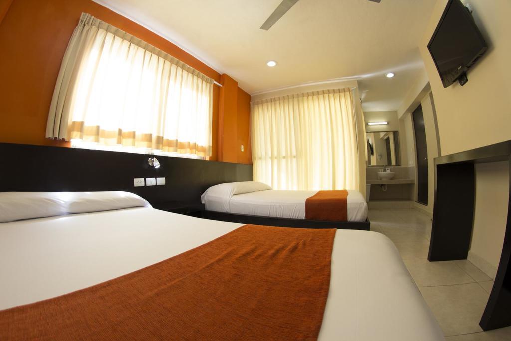 Hotel & Suites Domani Progreso  Zewnętrze zdjęcie