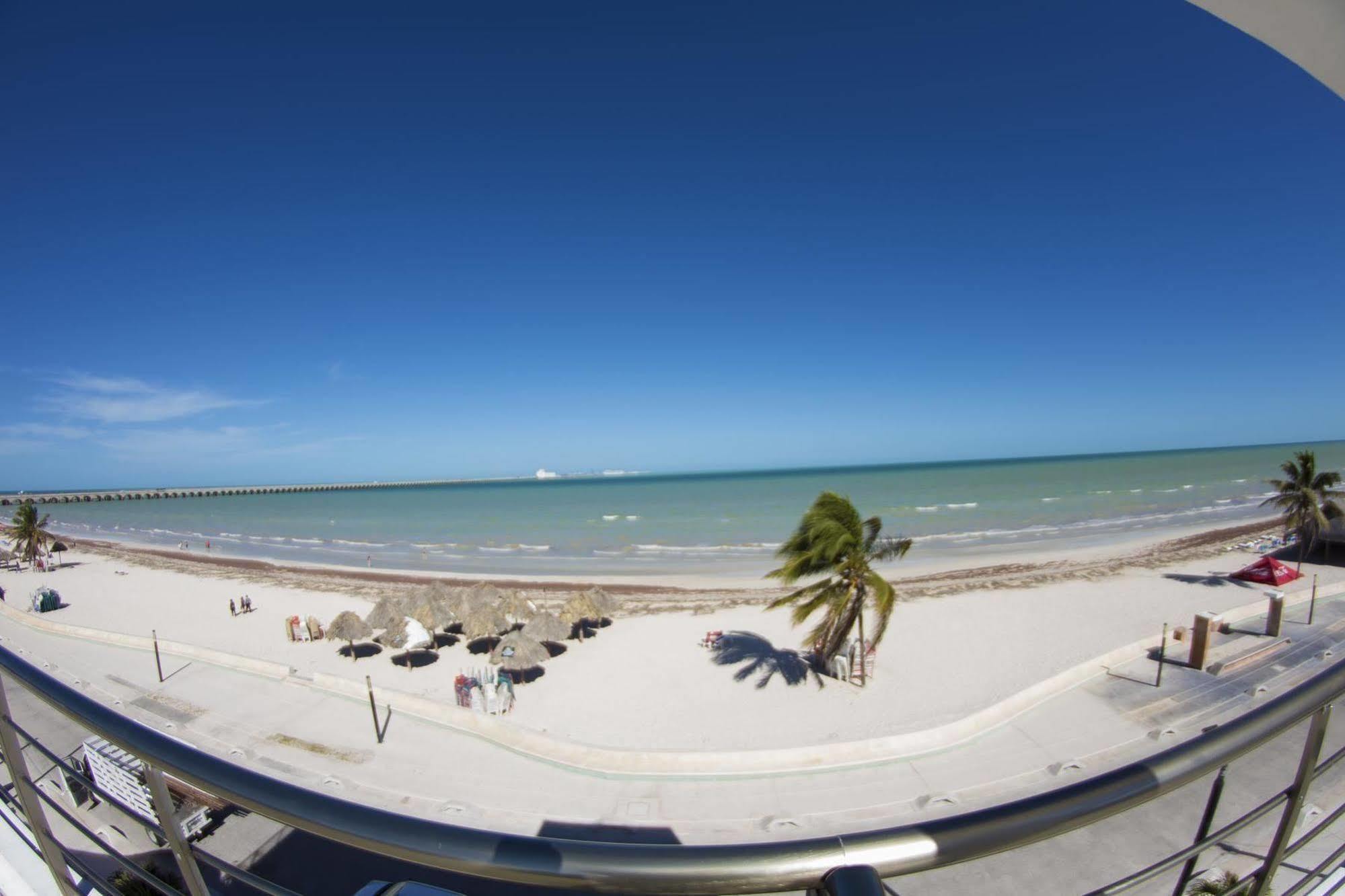 Hotel & Suites Domani Progreso  Zewnętrze zdjęcie